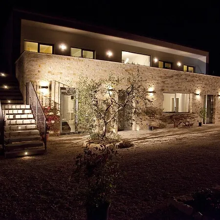 Colle San Giovanni Casa di campagna